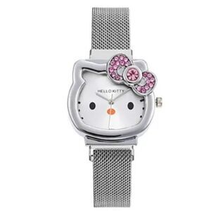 ⏬️PRICEDROP⏬️Hello Kitty Silver Mesh Watch